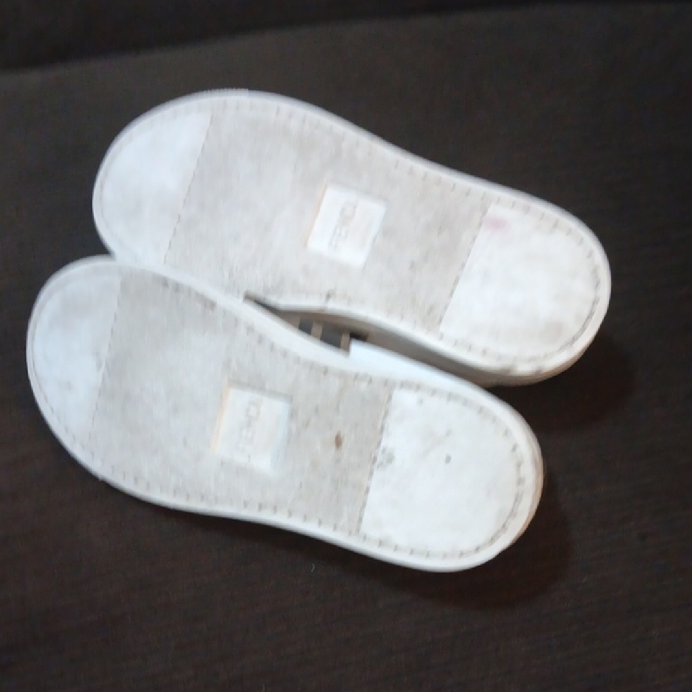 Fendi Kids White Sneakers with Multicolor Stripes - Picture 6 of 7